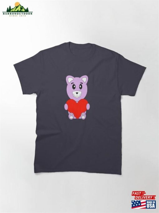 Cute Teddy Holding Heart Classic T-Shirt Unisex