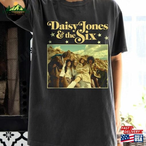 Daisy Jones And The Six Aurora Vintage T-Shirt Shirt Band Sweatshirt Classic