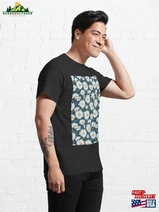 Daisy Pattern Classic T-Shirt Hoodie Unisex