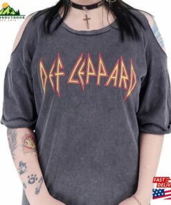 Def Leppard Cold Shoulder Oversized T-Shirt Unisex Classic