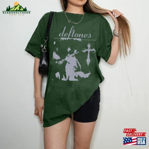 Deftones Vintage T-Shirt Graphic Tee Shirt Classic Unisex