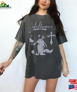 Deftones Vintage T-Shirt Graphic Tee Shirt Unisex Hoodie