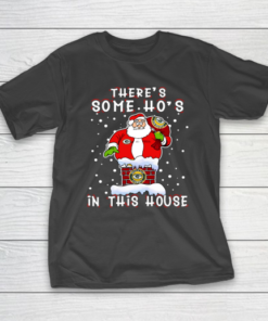 Green Bay Packers Christmas There Is Some Hos In This House Santa Stuck In The Chimney NFL T-Shirt