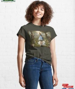 Elegant Gorgeous Alice In Wonderland Classic T-Shirt