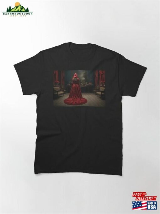 Elegant Gorgeous Red Riding Hood Classic T-Shirt Unisex