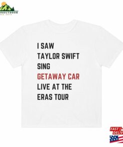Eras Tour East Rutherford Nj Night 1 Taylor Swift T-Shirt 1989 Getaway Car Taylor’s Version A Lot Going On At The Moment Tee Classic Hoodie Eras Tour East Rutherford Nj Night 1 Taylor Swift T-Shirt 1989 Getaway Car Taylor’s Version A Lot Going On At The Moment Tee Classic Hoodie