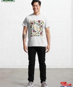 Flowers And Leaves During The Holidays T-Shirt Unisex Classic
