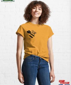 Flying Bees Around Classic T-Shirt Hoodie Flying Bees Around Classic T-Shirt Hoodie
