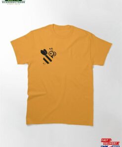 Flying Bees Around Classic T-Shirt Hoodie