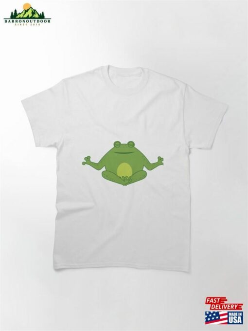 Funny Happy Green Cartoon Cute Thick Frog Doing Yoga Classic T-Shirt Hoodie