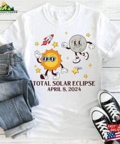 Funny Solar Eclipse 2024 Shirt The Moon Chasing Sun T-Shirt April 8Th Hoodie