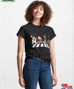 Funny Santa Snowman Elf Reindeer Christmas Abbey Road Men T-Shirt Classic