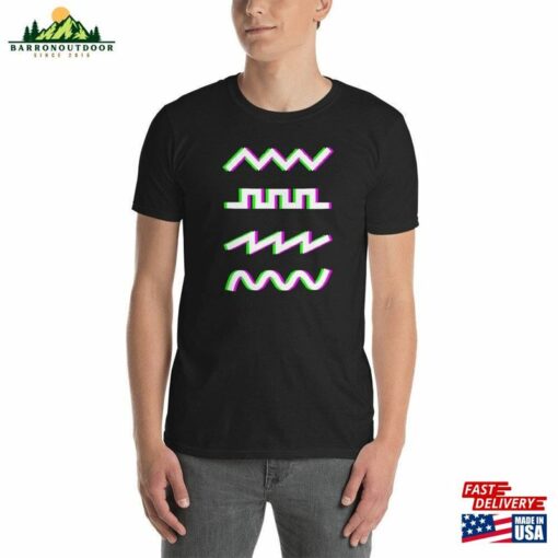 Glitchy Synth Waveforms Electronic Music Synthesizer T-Shirt (Unisex) Sweatshirt Classic