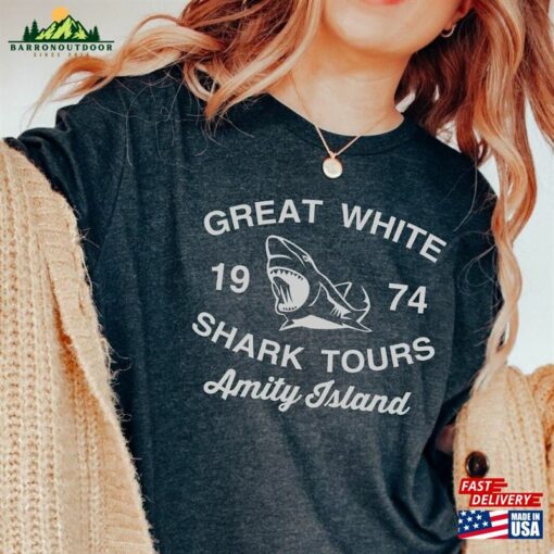 Great White Shark Tours Amity Island Shirt Retro Vintage Classic T-Shirt