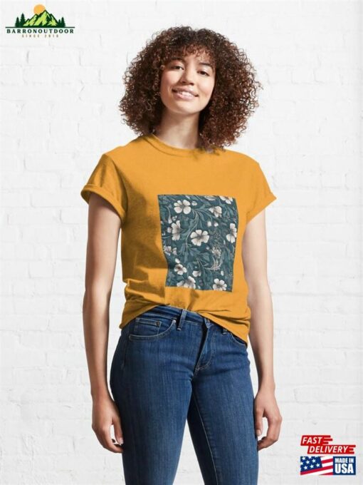 Grey Pattern Of Flower Classic T-Shirt Unisex