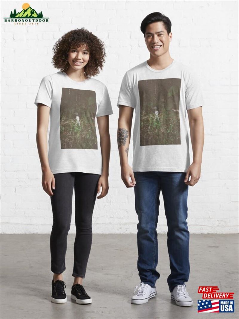 Hazel The Border Collie On 35Mm Film Essential T-Shirt Unisex Classic Hazel The Border Collie On 35Mm Film Essential T-Shirt Unisex Classic