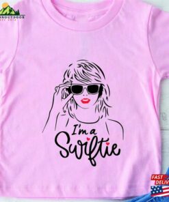 I Am A Swiftie Merch Taylor Swift Shirt Unisex T-Shirt