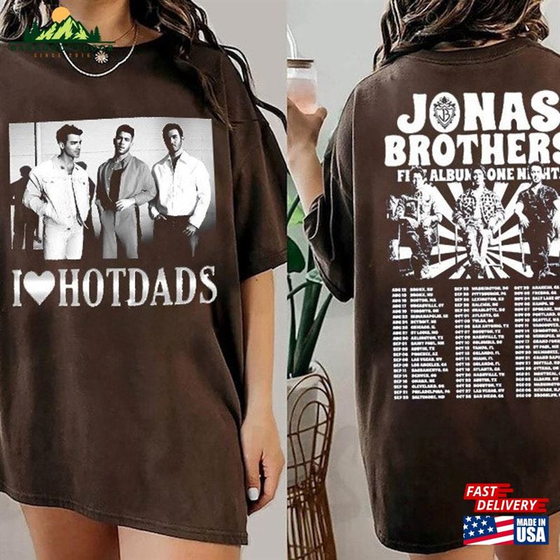 I Heart Hot Dads T-Shirt Jonas Brothers Double Sided Five Albums One Night Tour Shirt Classic I Heart Hot Dads T-Shirt Jonas Brothers Double Sided Five Albums One Night Tour Shirt Classic