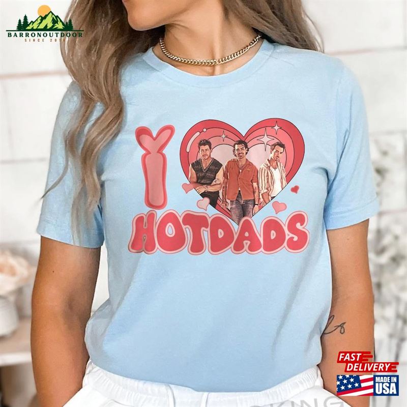 I Love Hot Dads Jonas Brothers Concert T-Shirt Tour Shirt Funny Unisex Hoodie I Love Hot Dads Jonas Brothers Concert T-Shirt Tour Shirt Funny Unisex Hoodie