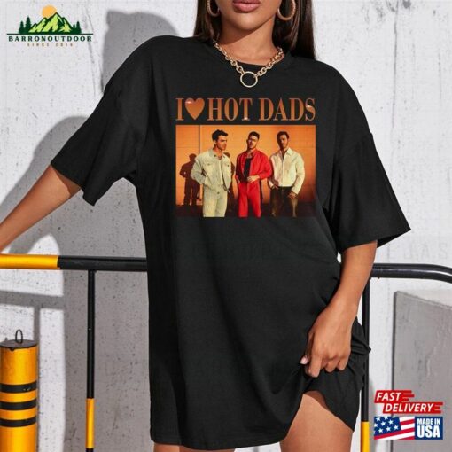 I Love Hot Dads Shirt Jonas Brothers Cassette 90 Hoodie Classic