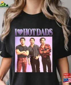 I Love Hot Dads Shirt Vintage Jonas Brothers T-Shirt Five Albums One Night Tour 2023 Hoodie