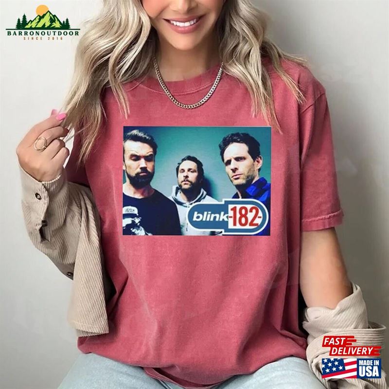 It's Always Sunny In Philadelphia Blink 182 T-Shirt Band Shirt Unisex Sweatshirt Hoodie It's Always Sunny In Philadelphia Blink 182 T-Shirt Band Shirt Unisex Sweatshirt Hoodie