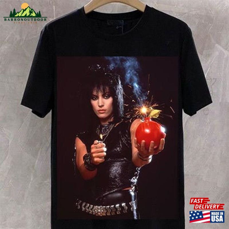 Joan Jett Shirt Blackhearts Punk Rock N Roll Tee Female Rocker T-Shirt Retro 1980S Style Band Hoodie Sweatshirt Joan Jett Shirt Blackhearts Punk Rock N Roll Tee Female Rocker T-Shirt Retro 1980S Style Band Hoodie Sweatshirt