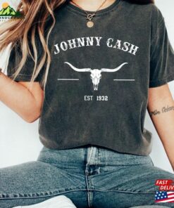 Johnny Cash Est 1932 T-Shirt Bullhead Shirt Country Music Hoodie Sweatshirt
