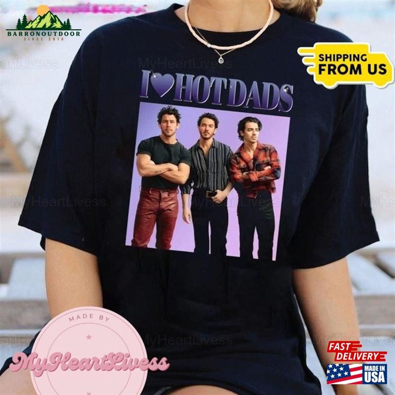 Jonas Brothers Concert 2023 T-Shirt I Love Hot Dads Sweatshirt Album Hoodie Unisex Jonas Brothers Concert 2023 T-Shirt I Love Hot Dads Sweatshirt Album Hoodie Unisex