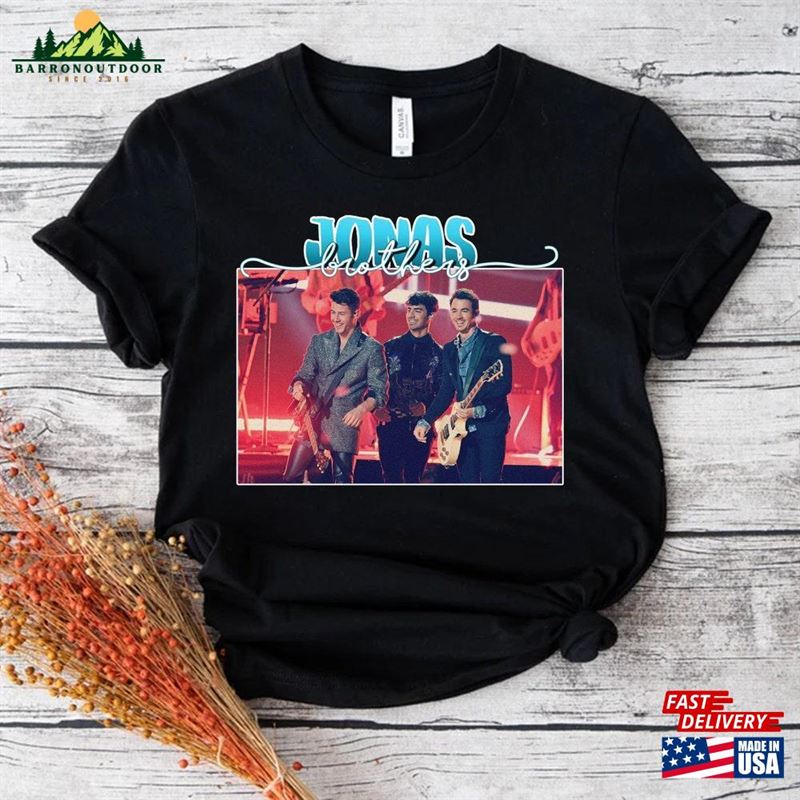 Jonas Brothers Concert Shirt Fan Classic Sweatshirt Jonas Brothers Concert Shirt Fan Classic Sweatshirt