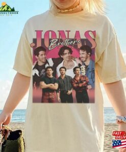 Jonas Brothers Concert Tee Five Albums One Night Tour Shirt Retro 90’S Sweatshirt Classic