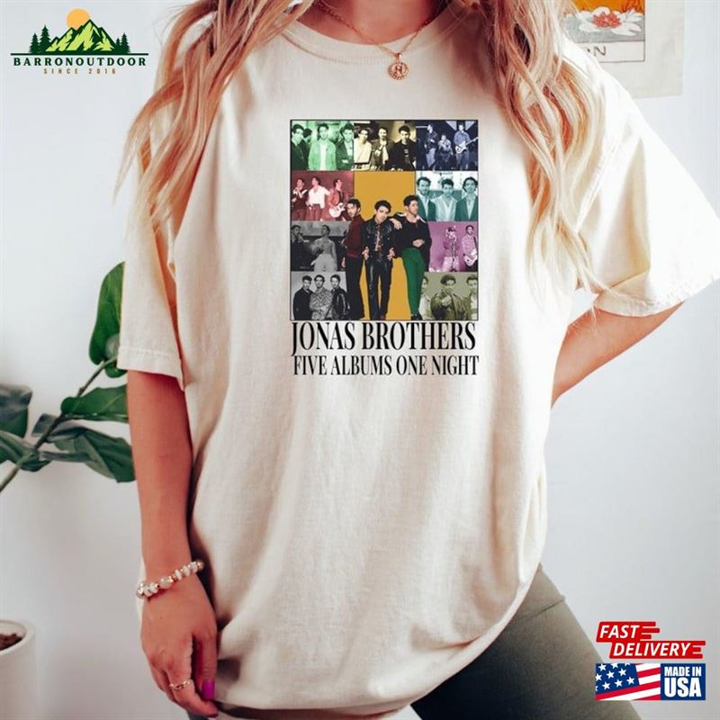 Jonas Brothers Double Sided Shirt Tour Concert 2023 Retro Unisex Gift Classic Sweatshirt Jonas Brothers Double Sided Shirt Tour Concert 2023 Retro Unisex Gift Classic Sweatshirt