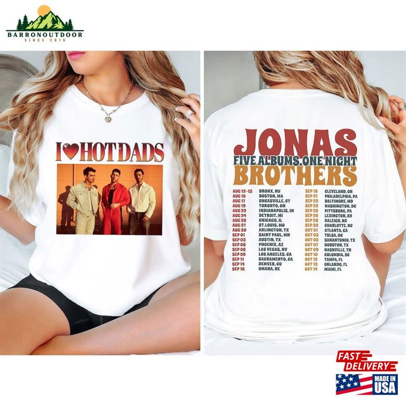 Jonas Brothers Double Sided T-Shirt I Love Hot Dads Shirt Tour Classic Jonas Brothers Double Sided T-Shirt I Love Hot Dads Shirt Tour Classic