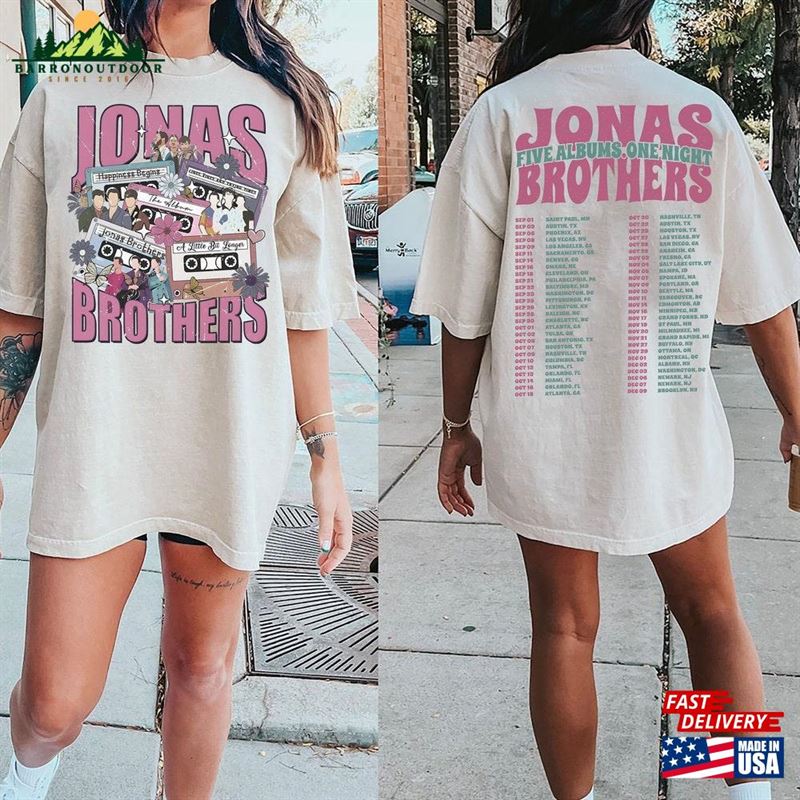 Jonas Brothers Double Sided T-Shirt Tour Shirt Concert 2023 Retro Unisex Gift Jonas Brothers Double Sided T-Shirt Tour Shirt Concert 2023 Retro Unisex Gift