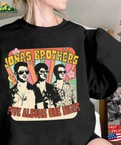 Jonas Brothers Five Albums One Night Relaxed Unisex T-Shirt Retro 90S Sweatshirt 2023 Tour Tee Hoodie Classic