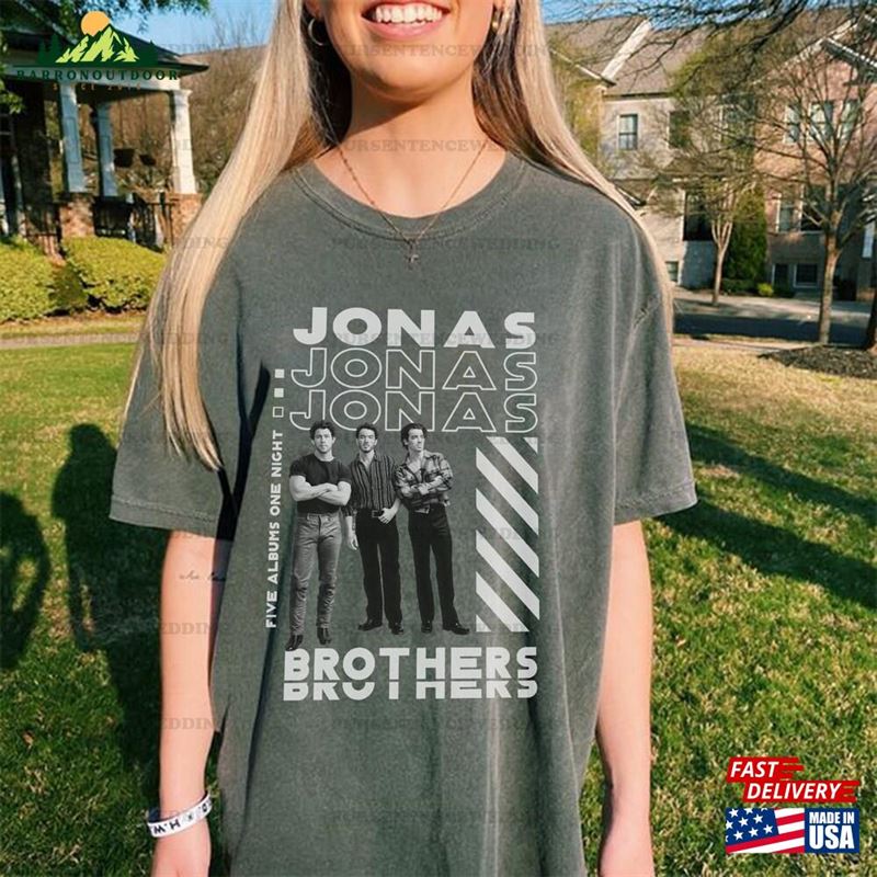 Jonas Brothers Graphic Comfort Color Shirt Five Albums One Night Tour 2023 Hoodie T-Shirt Jonas Brothers Graphic Comfort Color Shirt Five Albums One Night Tour 2023 Hoodie T-Shirt