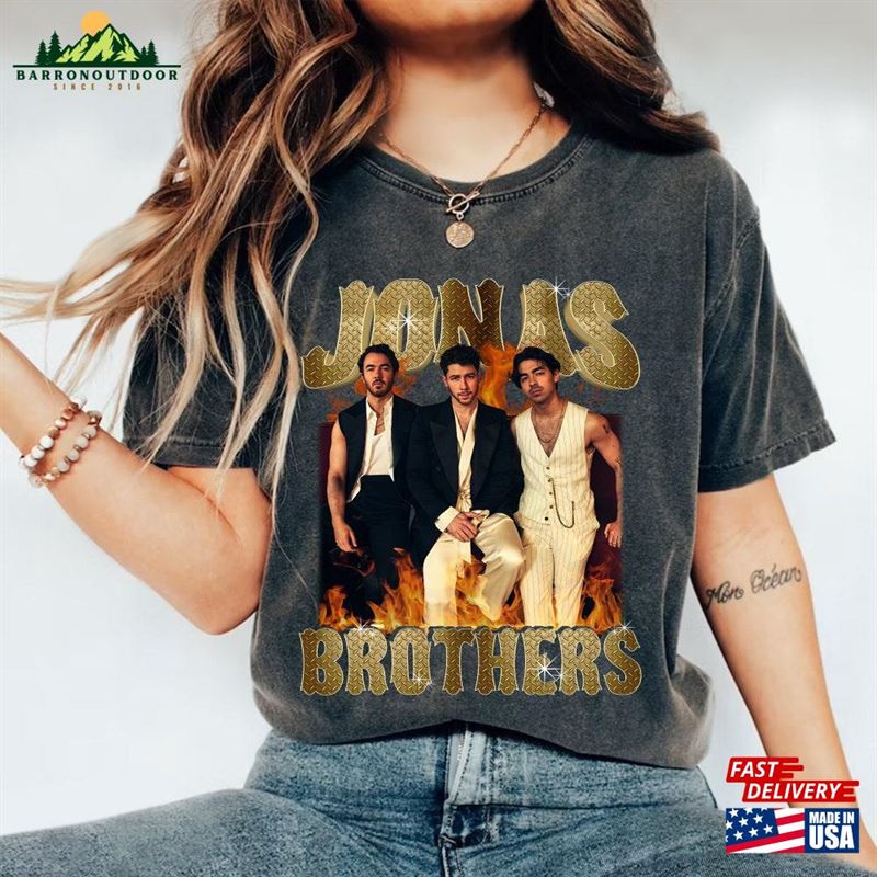 Jonas Brothers Retro T-Shirt Five Albums One Night Tour Shirt 2023 Sweatshirt Jonas Brothers Retro T-Shirt Five Albums One Night Tour Shirt 2023 Sweatshirt