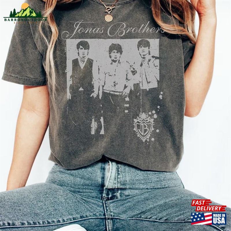 Jonas Brothers Shirt Five Albums One Night Tour 2023 Unisex Hoodie Jonas Brothers Shirt Five Albums One Night Tour 2023 Unisex Hoodie