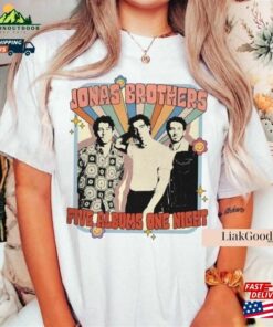 Jonas Brothers Shirt Joe Jonass Sweatshirt I Love Hot Dads Hoodie Classic