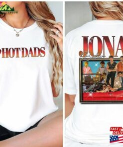 Jonas Brothers Vintage Shirt I Love Hot Dads Joe Homage Unisex Hoodie