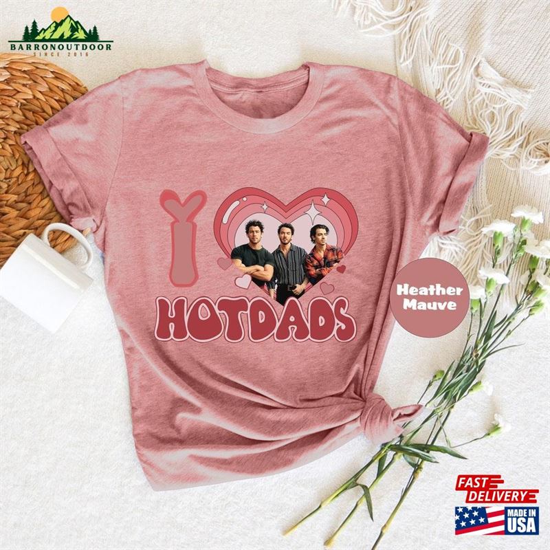 Jonas Brothers Vintage Shirt I Love Hot Dads T-Shirt Five Album One Night Tour Sweatshirt Hoodie Jonas Brothers Vintage Shirt I Love Hot Dads T-Shirt Five Album One Night Tour Sweatshirt Hoodie