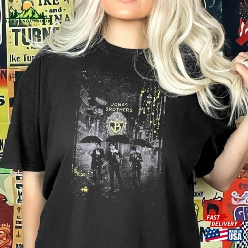Jonas Brothers Vintage T-Shirt 90’S Tee Sweatshirt Classic