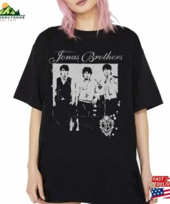 Jonas Brothers Vintage T-Shirt Five Albums One Night Tour Shirt 2023 Classic Unisex