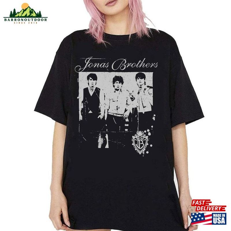 Jonas Brothers Vintage T-Shirt Five Albums One Night Tour Shirt 2023 Classic Unisex Jonas Brothers Vintage T-Shirt Five Albums One Night Tour Shirt 2023 Classic Unisex