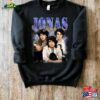 Jonas Brothers Vintage Tee Concert 2023 Retro Unisex Gift 90 Sweatshirt