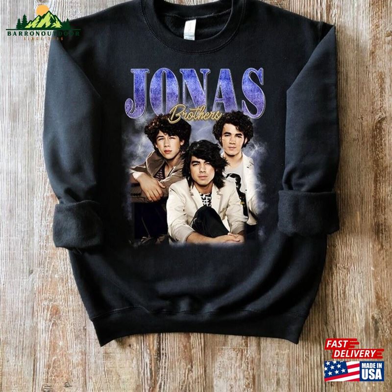 Jonas Brothers Vintage Tee Concert 2023 Retro Unisex Gift 90 Sweatshirt Jonas Brothers Vintage Tee Concert 2023 Retro Unisex Gift 90 Sweatshirt