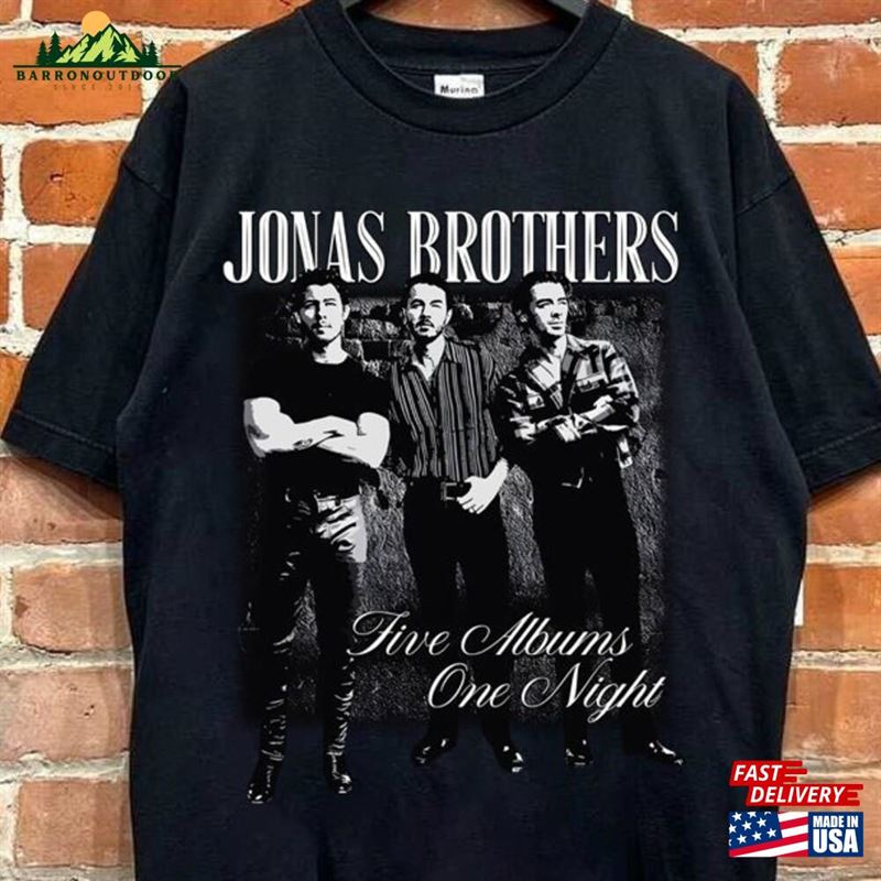 Jonas Brothers Vintage Tee Tour Shirt Concert 2023 Retro Unisex Gift Sweatshirt Hoodie Jonas Brothers Vintage Tee Tour Shirt Concert 2023 Retro Unisex Gift Sweatshirt Hoodie