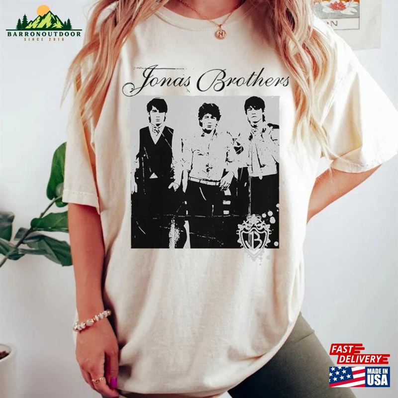 Jonas Five Albums One Night Tour Unisex Shirt Brothers 2023 90 Classic Hoodie Jonas Five Albums One Night Tour Unisex Shirt Brothers 2023 90 Classic Hoodie