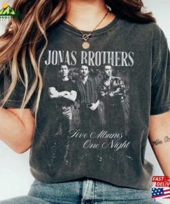 Jonas Shirt Concert Five Albums One Night Tour Singer Vintage Retro 90 Unisex Sweatshirt