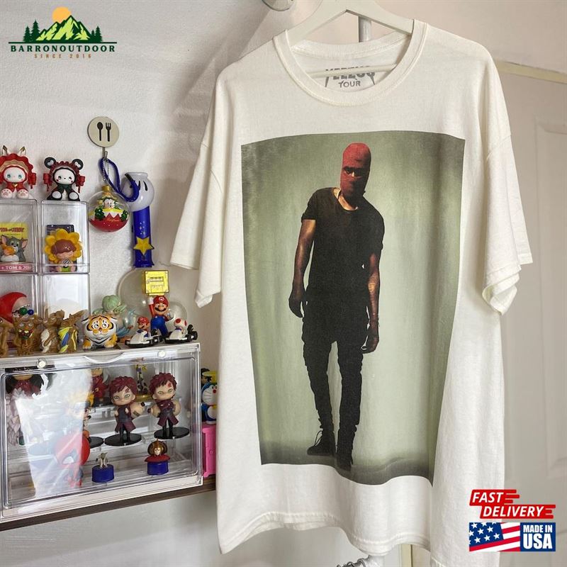 Kanye West Yeezus Tour 2013 T-Shirt Sweatshirt Classic Kanye West Yeezus Tour 2013 T-Shirt Sweatshirt Classic